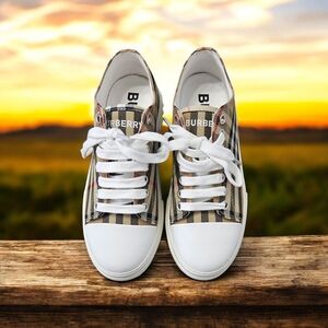 Burberry Beige Plaid Low-Top Sneakers with White Soles